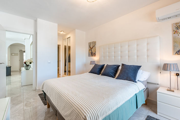 Image No.11-3 Bed Apartment for sale