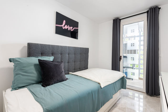 Image No.18-3 Bed Apartment for sale