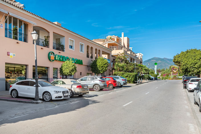 Image No.21-3 Bed Apartment for sale