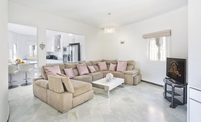 Image No.3-6 Bed Villa for sale