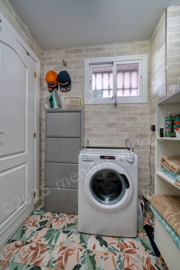 Image No.22-2 Bed Property for sale