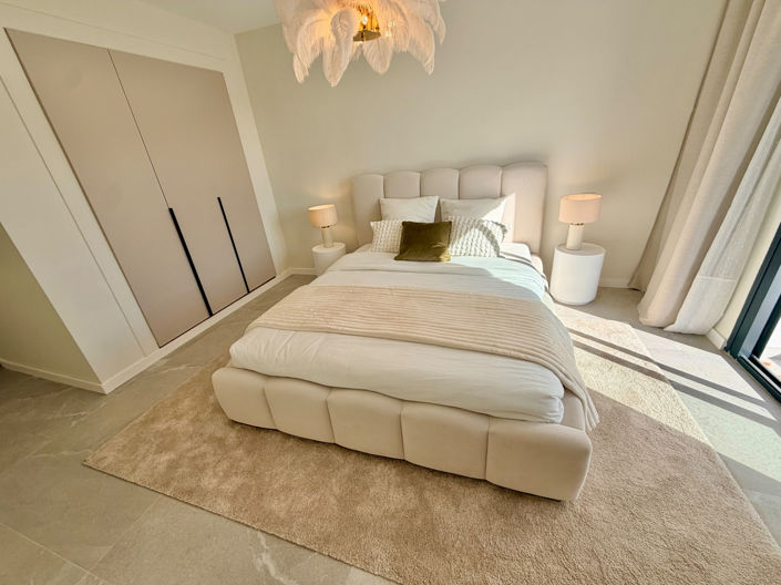 Image No.23-3 Bed Apartment for sale