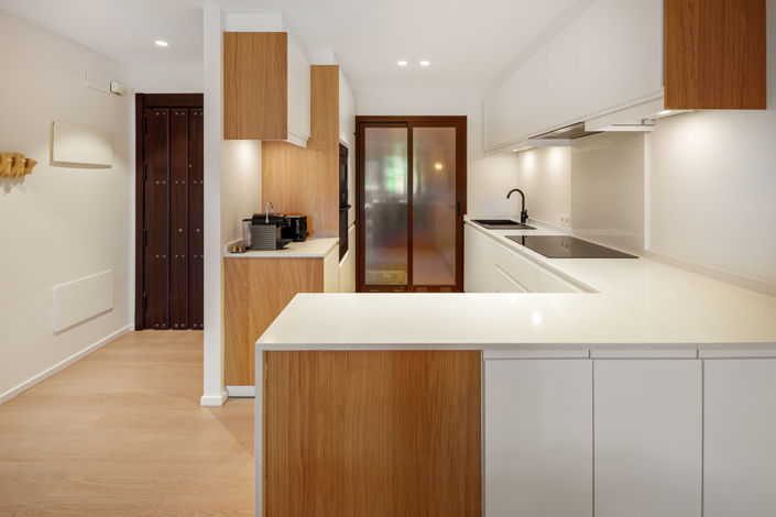 Image No.16-2 Bed Property for sale