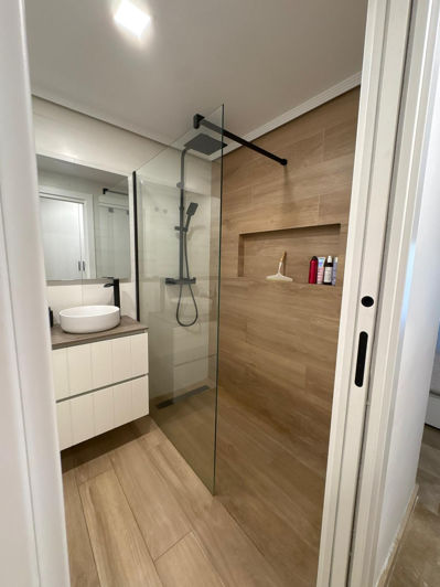 Image No.45-2 Bed Property for sale