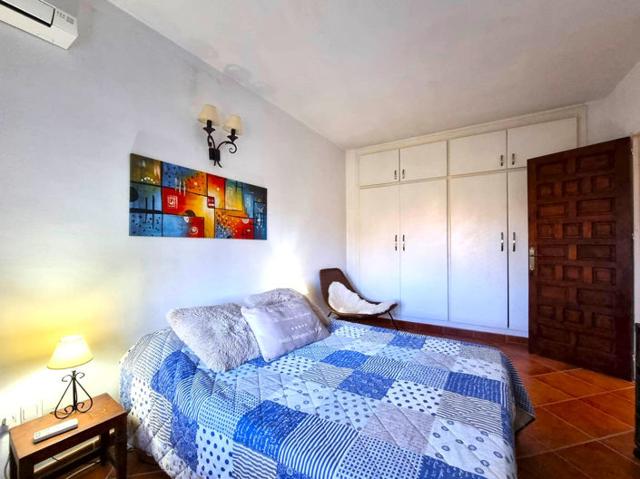 Image No.10-2 Bed House for sale