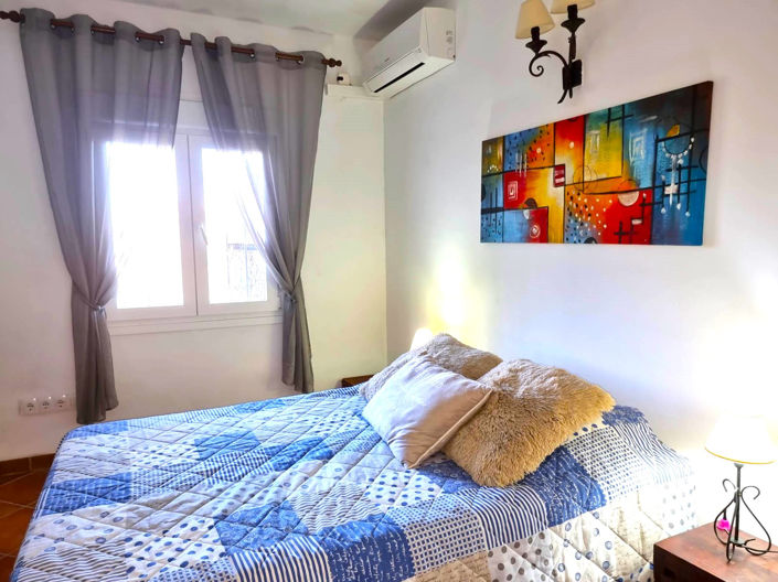 Image No.11-2 Bed House for sale