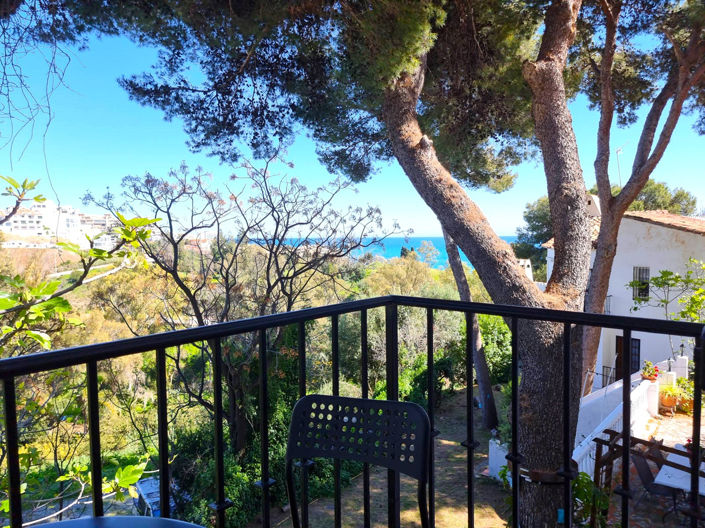 Image No.7-2 Bed House for sale