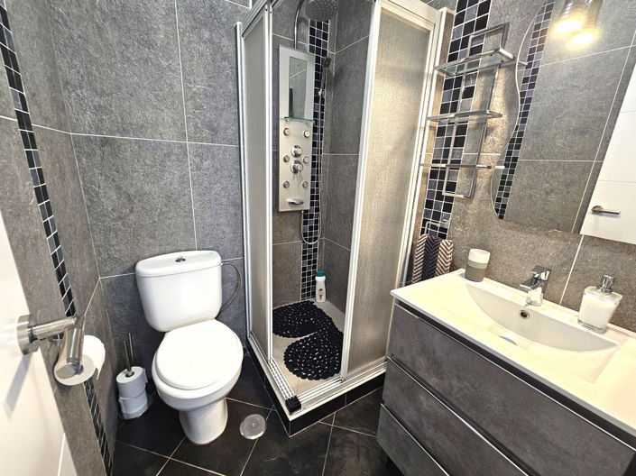 Image No.9-2 Bed Apartment for sale