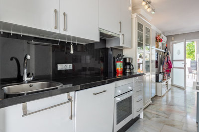 b98le8d7m9k3degpefzhs0lif8u4xzvzhwxtmggyekxx9