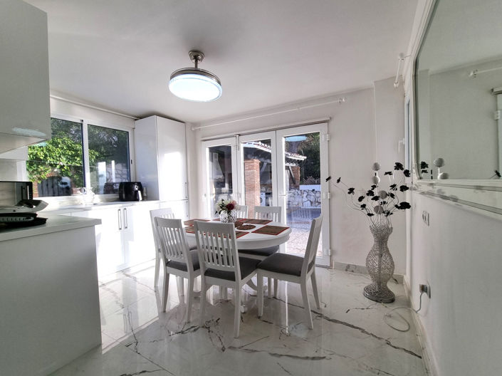 Image No.18-3 Bed Finca for sale