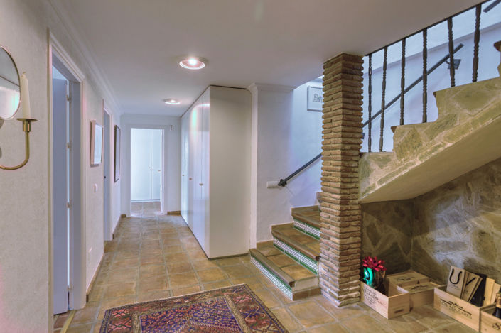 Image No.40-5 Bed Villa for sale