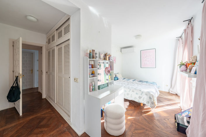 Image No.26-4 Bed Villa for sale