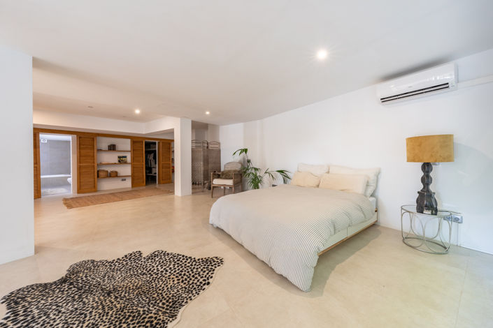 Image No.34-4 Bed Villa for sale