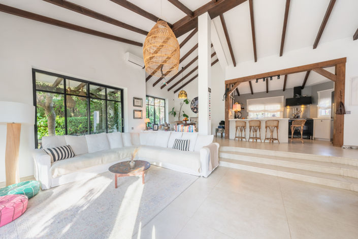 Image No.4-Villa de 4 chambres à vendre à Estepona
