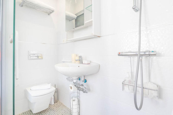 Image No.19-3 Bed Townhouse for sale