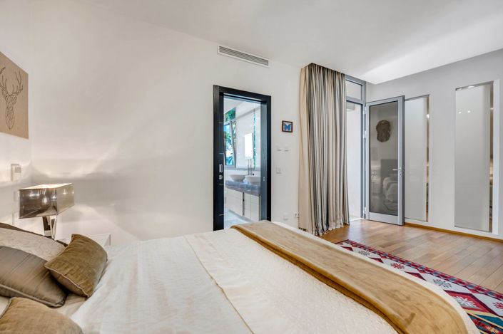 Image No.6-2 Bed Townhouse for sale