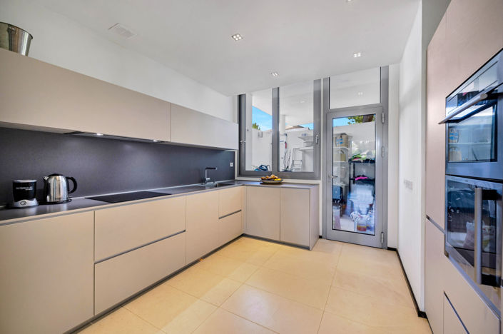 Image No.7-2 Bed Townhouse for sale