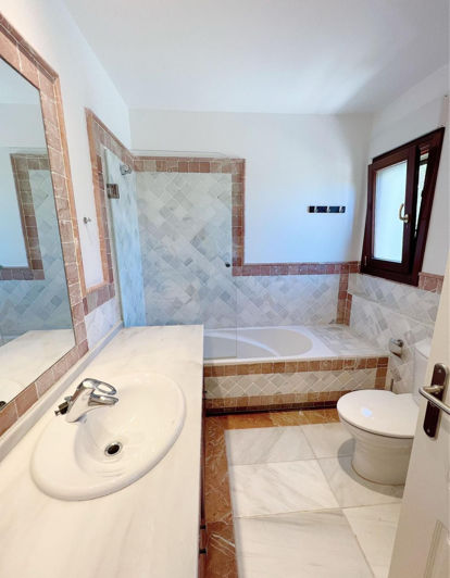 Image No.13-3 Bed Apartment for sale