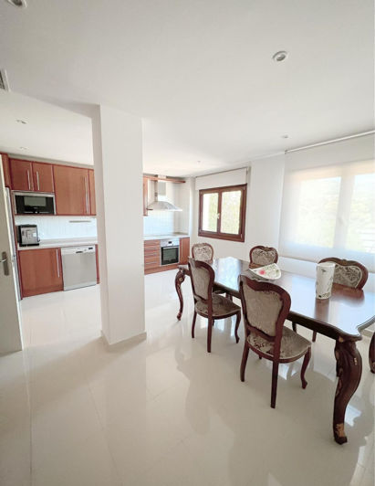 Image No.23-3 Bed Apartment for sale