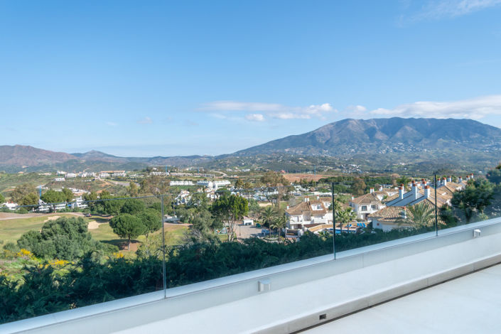 Image No.11-3 Bed Apartment for sale