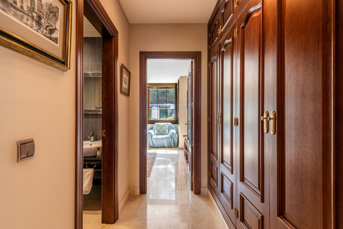 Image No.15-4 Bed Villa for sale