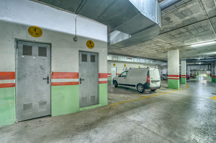 Image No.30-5 Bed Property for sale