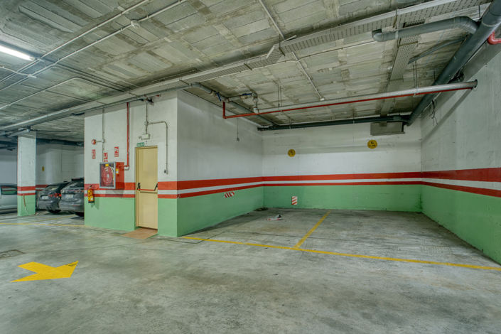 Image No.31-5 Bed Property for sale