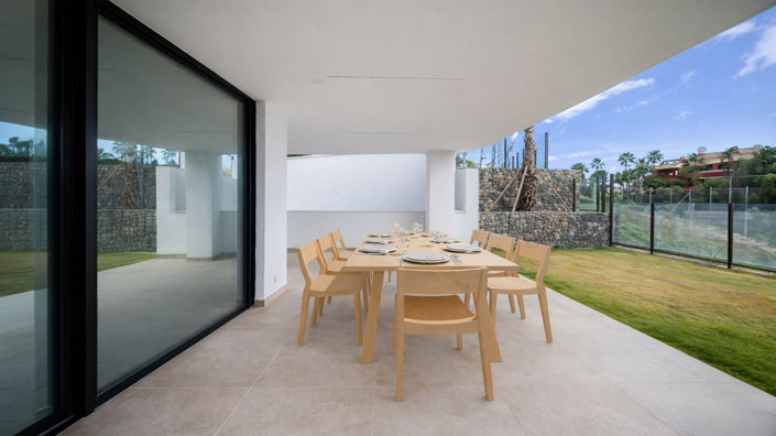 Image No.14-3 Bed Property for sale