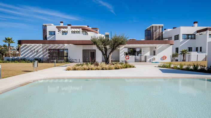 Image No.39-3 Bed Property for sale