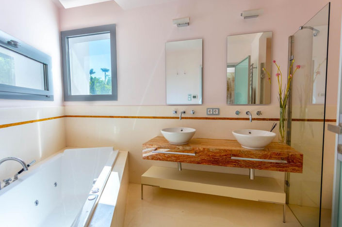 Image No.27-4 Bed Villa for sale