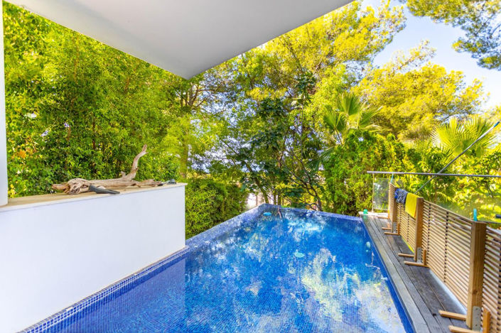 Image No.3-4 Bed Villa for sale