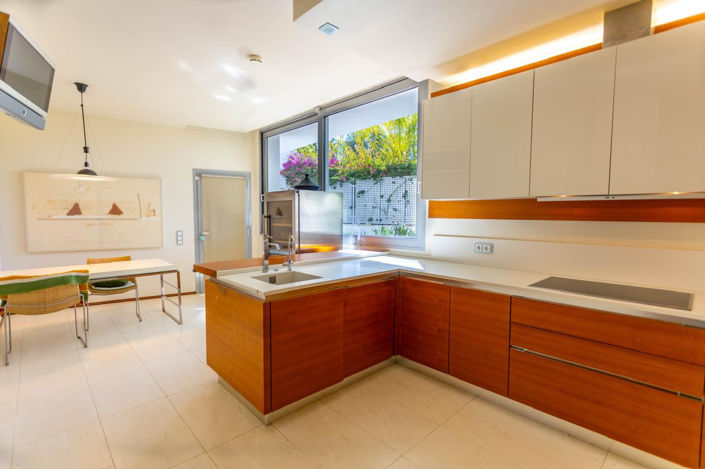 Image No.37-4 Bed Villa for sale