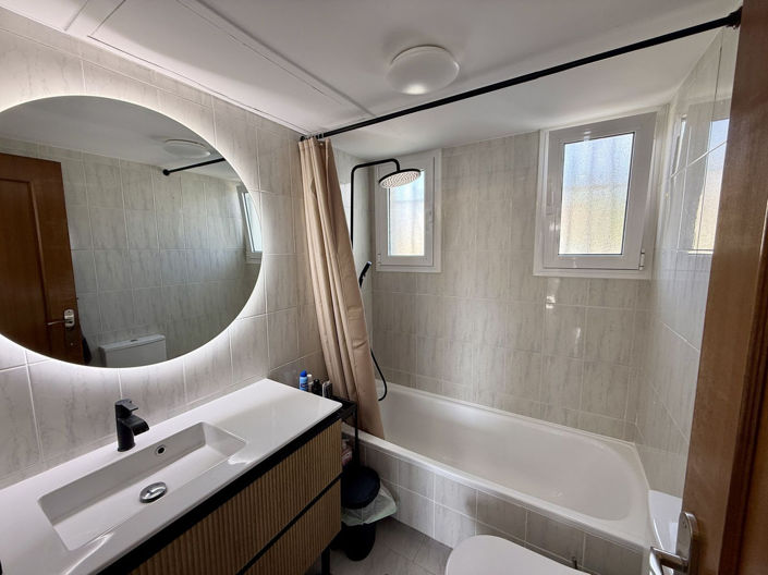 Image No.22-2 Bed Townhouse for sale