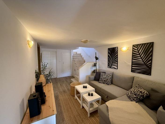 Image No.27-2 Bed Townhouse for sale