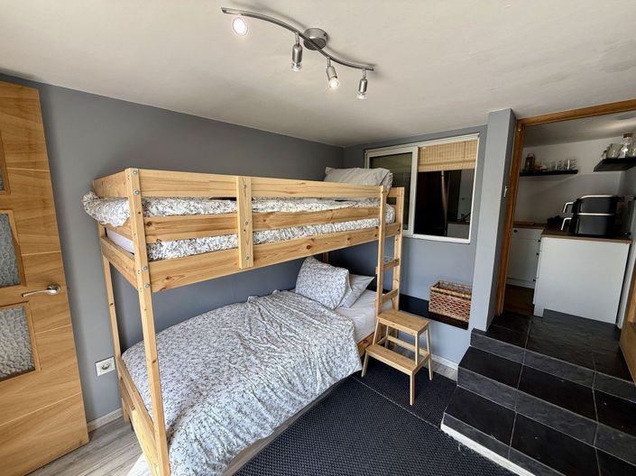 Image No.30-2 Bed Townhouse for sale