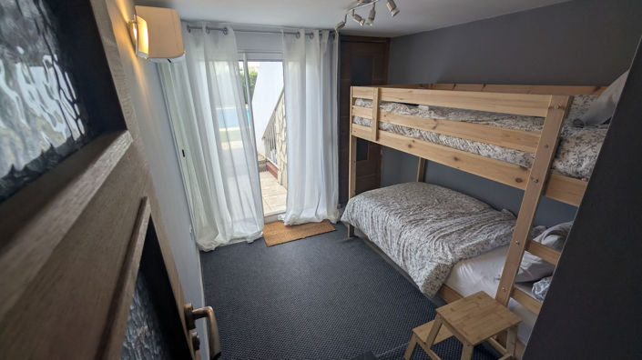 Image No.40-2 Bed Townhouse for sale