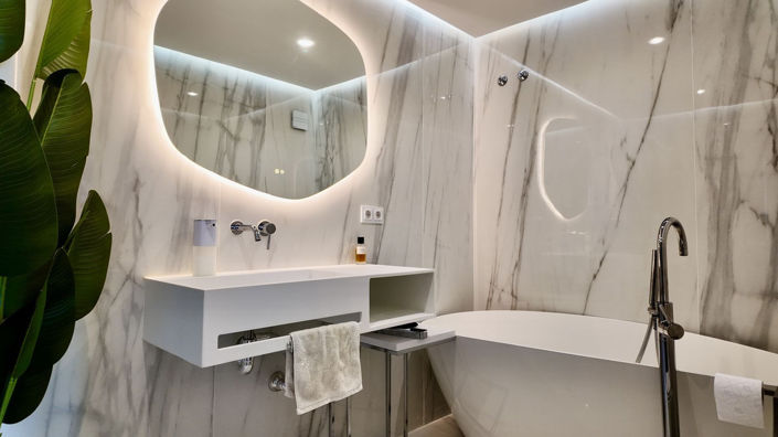 Image No.14-2 Bed Property for sale