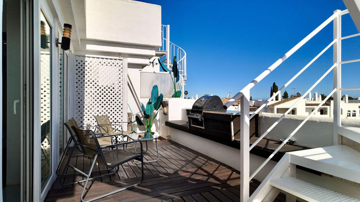 Image No.19-2 Bed Property for sale