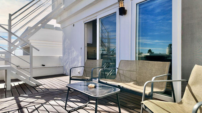 Image No.20-2 Bed Property for sale