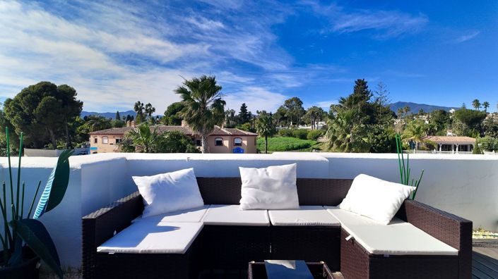 Image No.28-2 Bed Property for sale