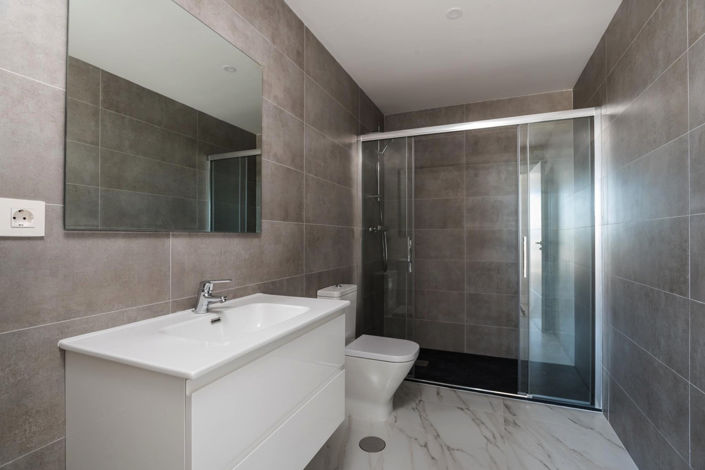 Image No.9-2 Bed Apartment for sale