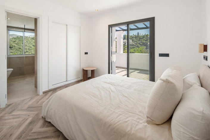 Image No.20-3 Bed Penthouse for sale