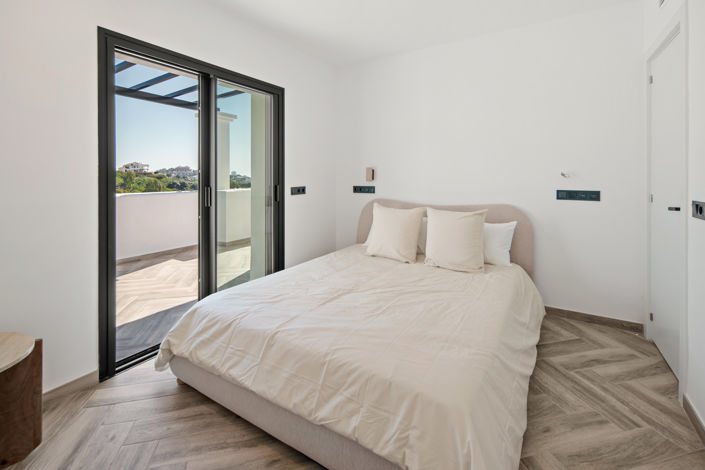 Image No.21-3 Bed Penthouse for sale