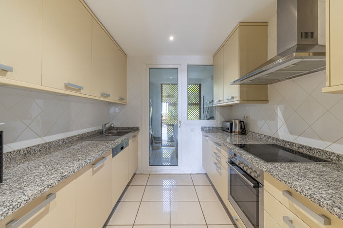 Image No.9-Appartement de 2 chambres à vendre à Estepona