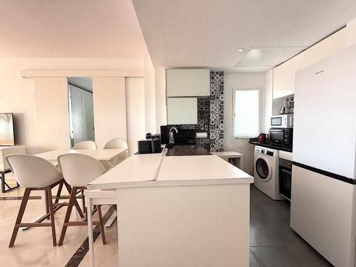 Image No.3-Penthouse de 2 chambres à vendre à Estepona