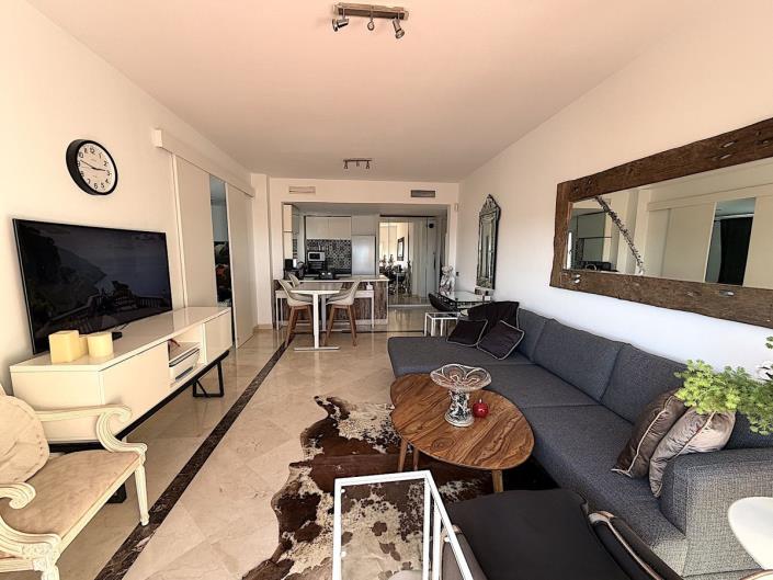 Image No.2-Penthouse de 2 chambres à vendre à Estepona