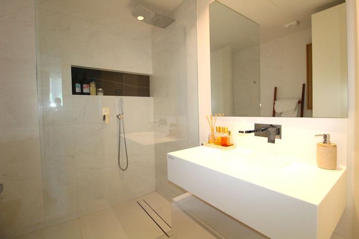 Image No.34-2 Bed Property for sale