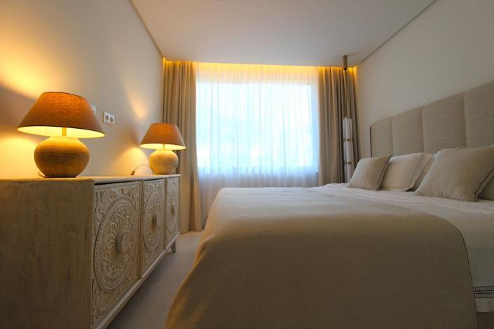 Image No.35-2 Bed Property for sale