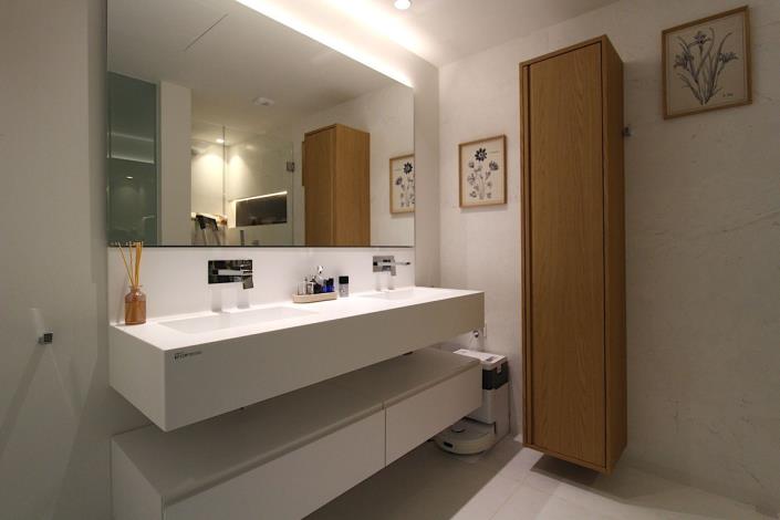 Image No.40-2 Bed Property for sale