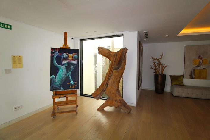 Image No.47-2 Bed Property for sale